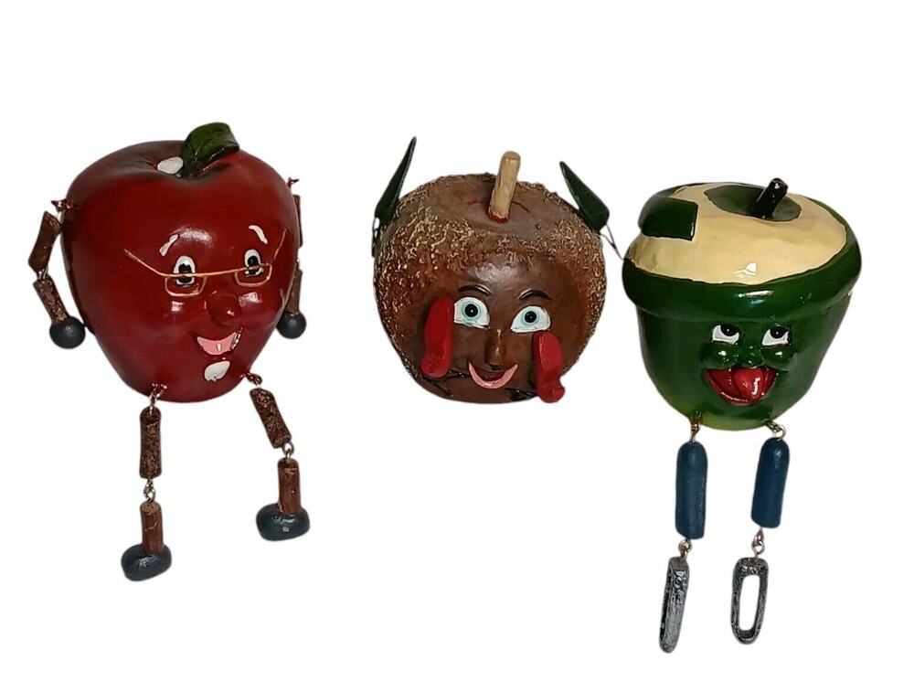WMG Anthropomorphic Shelf Sitters 2006 Carmel Red Green Apple Lot of 3